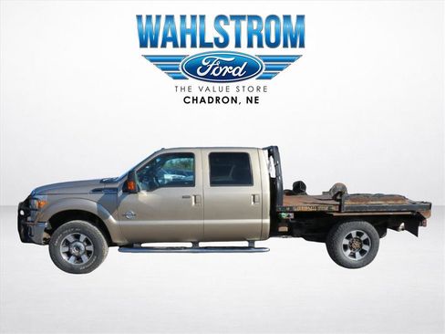 Used 2011 Ford F250 Lariat w/ Lariat Interior Pkg AWD/4WD image 2