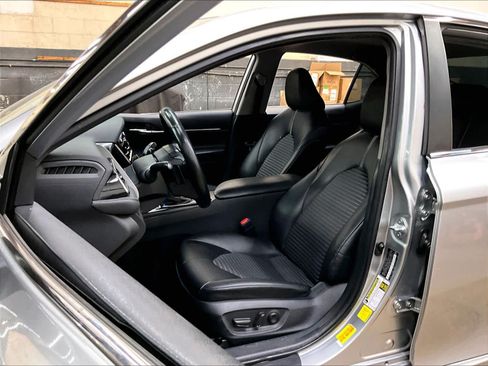 Used 2023 Toyota Camry SE FWD image 27