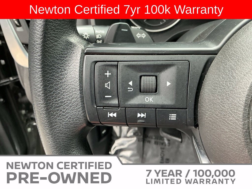 Used 2024 Nissan Rogue S AWD/4WD image 29