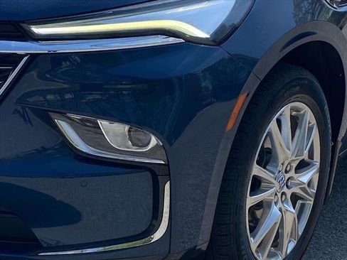 Used 2023 Buick Enclave Essence w/ Experience Buick Package image 8