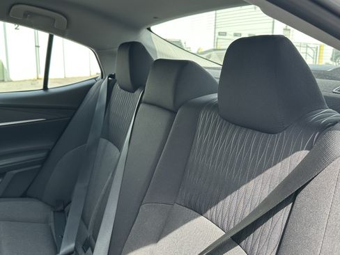 Used 2025 Toyota Camry LE FWD image 32