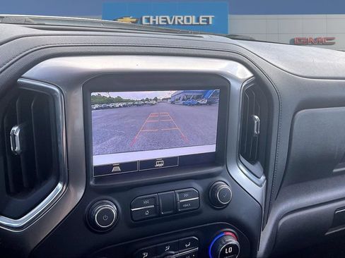 Used 2021 Chevrolet Silverado 1500 LT Trail Boss w/ Convenience Package II AWD/4WD image 15