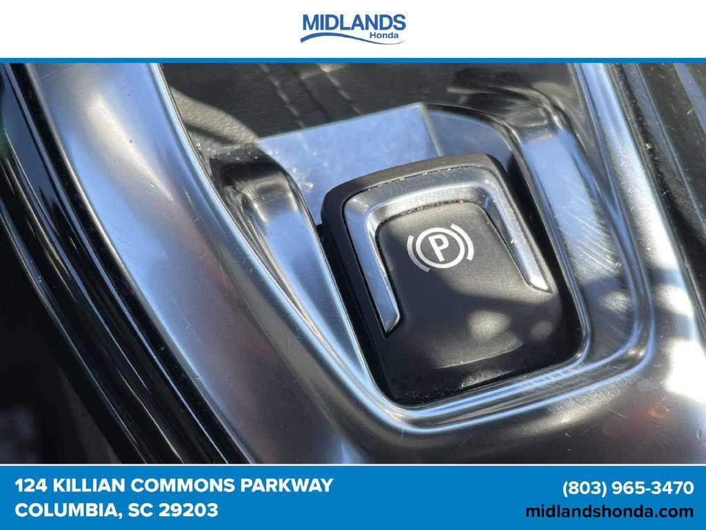 Used 2025 Chevrolet Trax LT FWD image 31