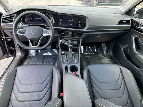 Used 2024 Volkswagen Jetta SEL FWD image 40