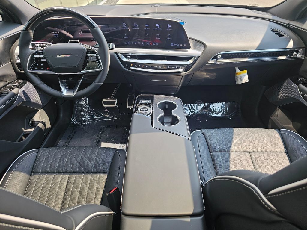 New 2026 Cadillac Lyriq V AWD/4WD image 17