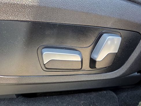 Used 2022 BMW X3 xDrive30i AWD/4WD image 17