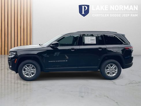 New 2025 Jeep Grand Cherokee Laredo w/ Luxury Tech Group I image 6