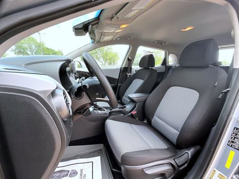 Used 2019 Hyundai Kona SE AWD/4WD image 11