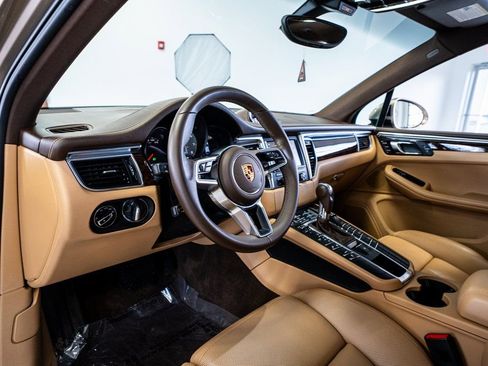 Used 2016 Porsche Macan S image 36