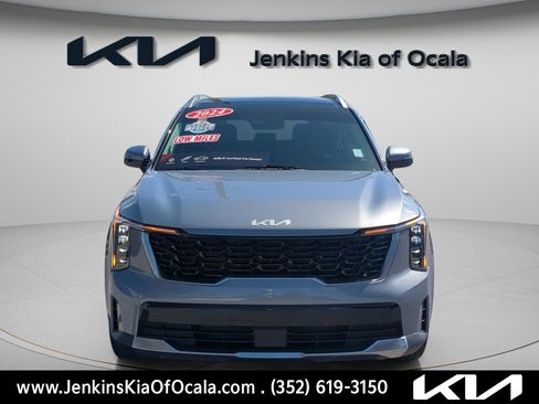 Certified 2024 Kia Sorento S w/ Panoramic Sunroof Package image 8