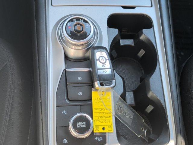Used 2023 Ford Explorer XLT AWD/4WD image 24