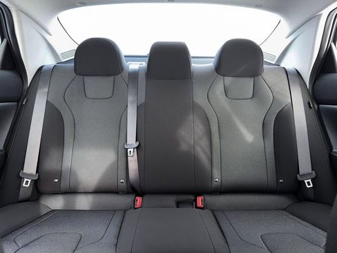 New 2026 Hyundai Elantra SE image 23