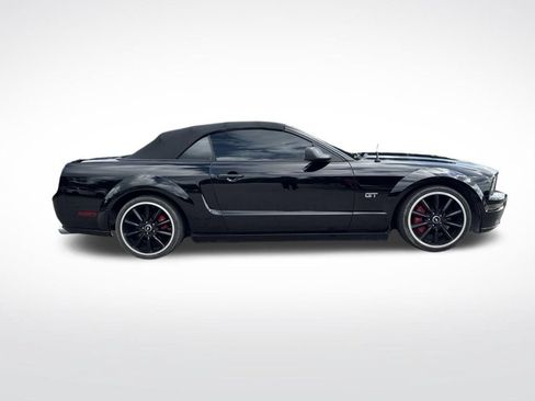 Used 2006 Ford Mustang GT Premium RWD image 4