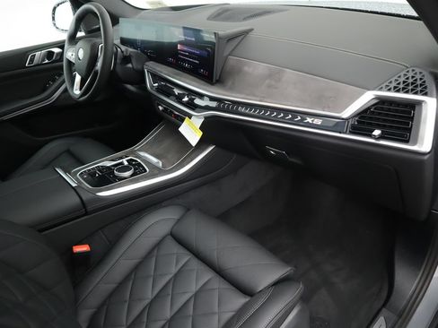 Used 2026 BMW X5 xDrive40i AWD/4WD image 19