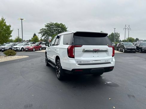 Used 2023 GMC Yukon SLE w/ Gmc Pro Safety Plus Package AWD/4WD image 9