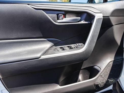 Certified 2023 Toyota RAV4 XLE w/ Convenience Package FWD image 20
