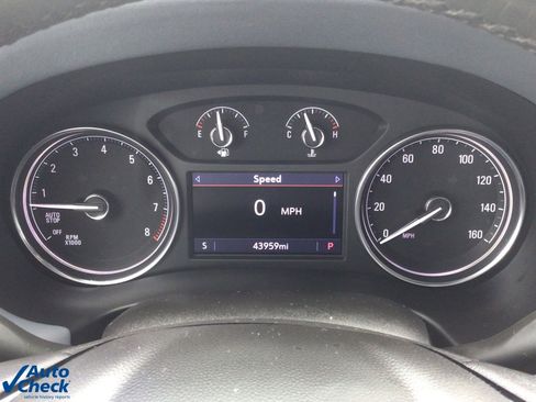 Used 2022 Buick Enclave Essence image 23