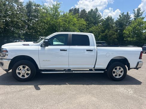 Certified 2026 RAM 2500 Big Horn AWD/4WD image 8