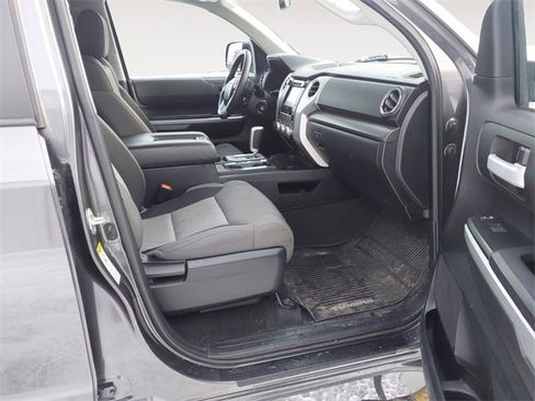 Used 2016 Toyota Tundra SR5 image 15
