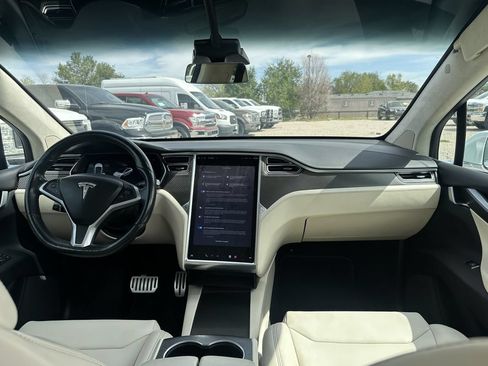 Used 2018 Tesla Model X P100D AWD/4WD image 25