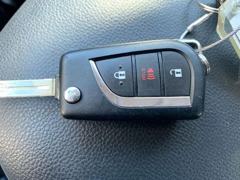 Used 2025 Toyota RAV4 LE image 22