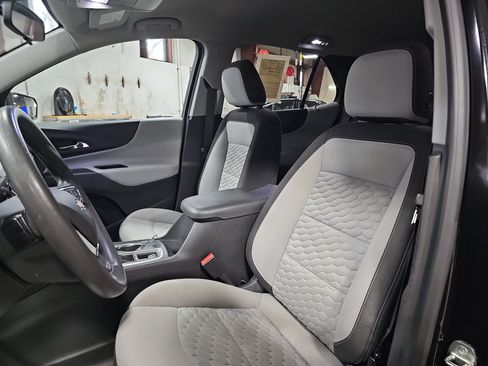 Used 2021 Chevrolet Equinox LT image 15