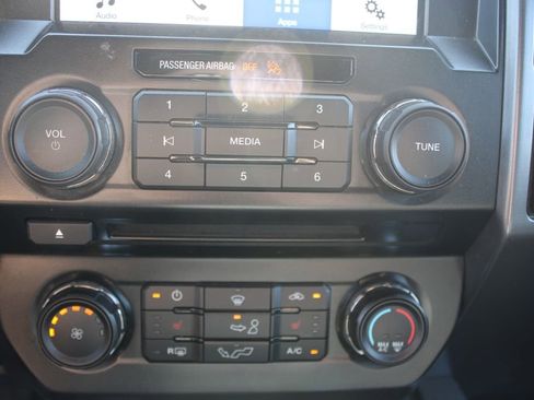 Used 2017 Ford F150 XLT w/ Equipment Group 302A Luxury image 29