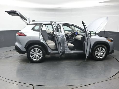 Used 2026 Toyota Corolla Cross L AWD/4WD image 49