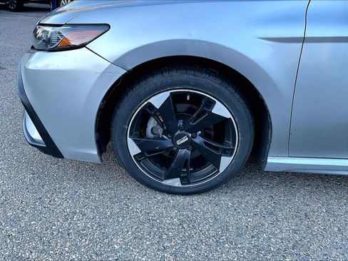 Used 2023 Toyota Camry SE FWD image 4