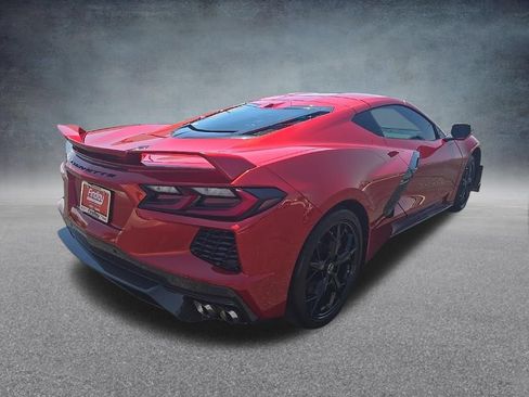 Used 2021 Chevrolet Corvette Stingray Premium Cpe w/ Z51 Performance Package RWD image 3