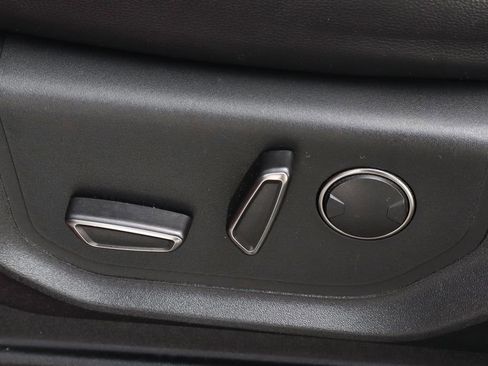 Used 2019 Ford F150 Raptor w/ Equipment Group 802A Luxury image 20