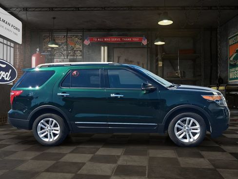 Used 2013 Ford Explorer XLT FWD image 7