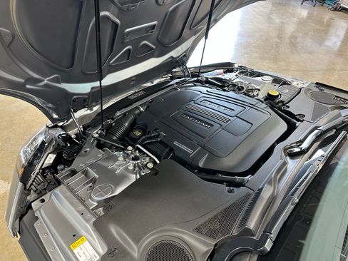 Used 2014 Jaguar F-TYPE S image 43