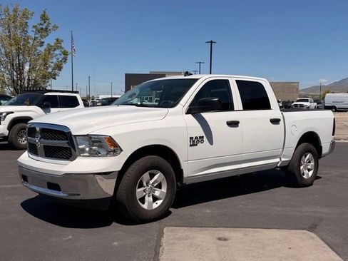 Used 2023 RAM 1500 Classic SLT w/ Electronics Group AWD/4WD image 4