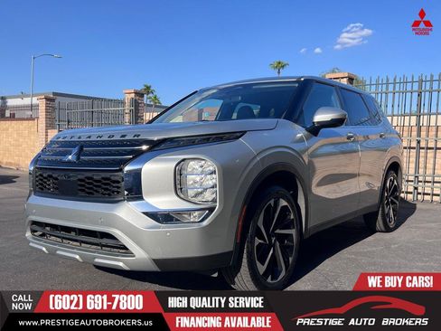 Used 2022 Mitsubishi Outlander SE FWD image 4