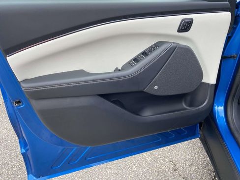 Used 2025 Ford Mustang Mach-E Premium RWD image 10