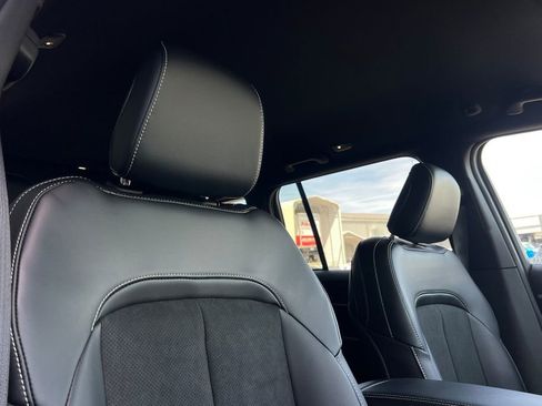 New 2026 Jeep Grand Cherokee Altitude image 17