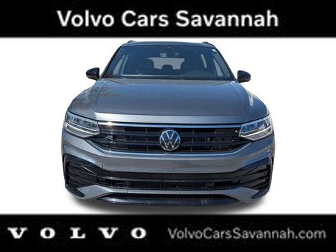 Used 2024 Volkswagen Tiguan SE R-Line image 11