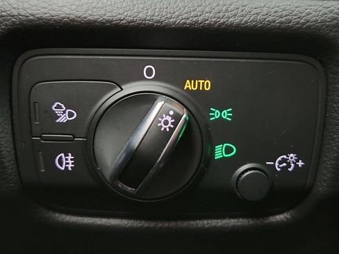 Used 2018 Audi A3 2.0T Premium FWD image 17