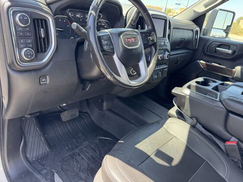 Used 2023 GMC Sierra 2500 SLT w/ Gooseneck/5TH Wheel Package AWD/4WD image 16
