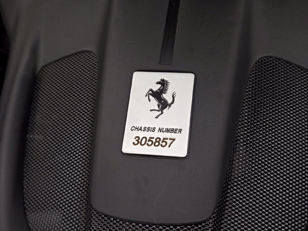 Used 2024 Ferrari Roma Spider RWD image 30