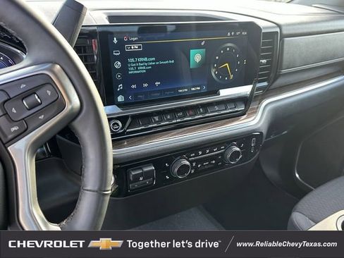 Used 2025 Chevrolet Silverado 2500 LT image 9