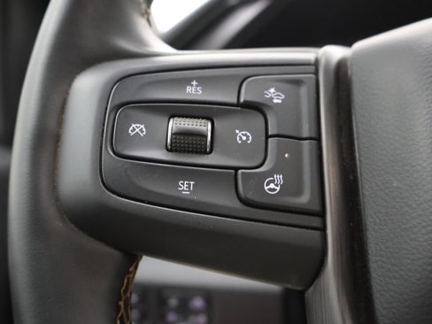 Used 2025 GMC Sierra 2500 AT4 w/ AT4 Premium Plus Package AWD/4WD image 15