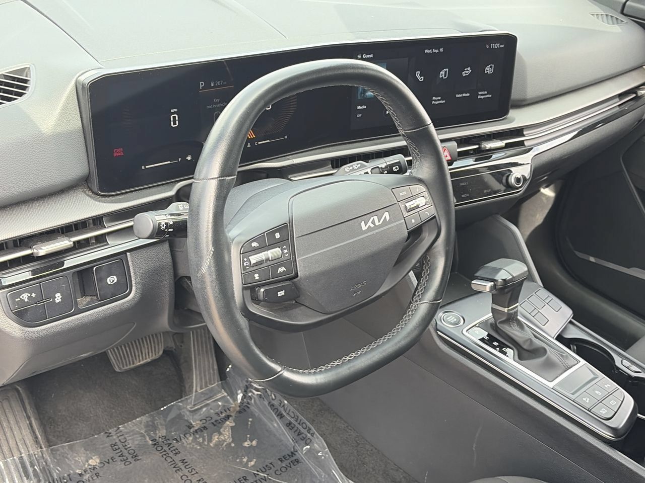 Used 2026 Kia Sportage LX FWD image 11