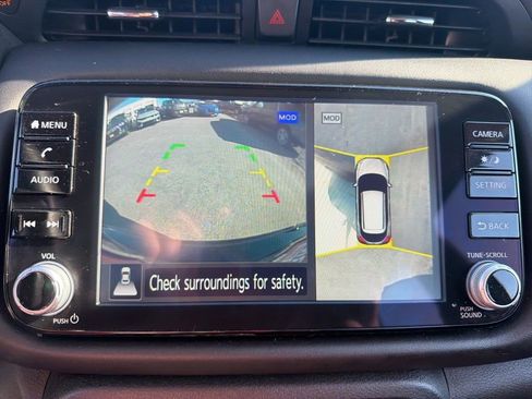 Used 2023 Nissan Kicks SR w/ Interior Electronics Package image 17