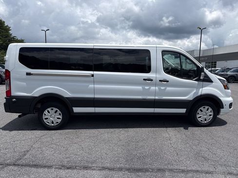 Used 2024 Ford Transit 350 XLT RWD image 8
