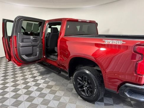 Used 2021 Chevrolet Silverado 1500 Custom Trail Boss w/ Safety Confidence Package AWD/4WD image 7
