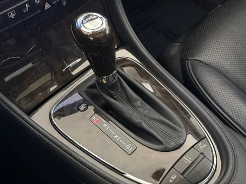 Used 2009 Mercedes-Benz CLS 550 image 16