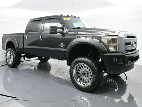 Used 2015 Ford F350 Platinum w/ Platinum Package image 5