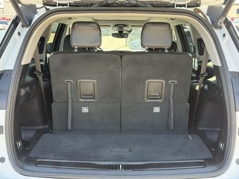 Used 2023 Jeep Grand Cherokee L Limited RWD image 32